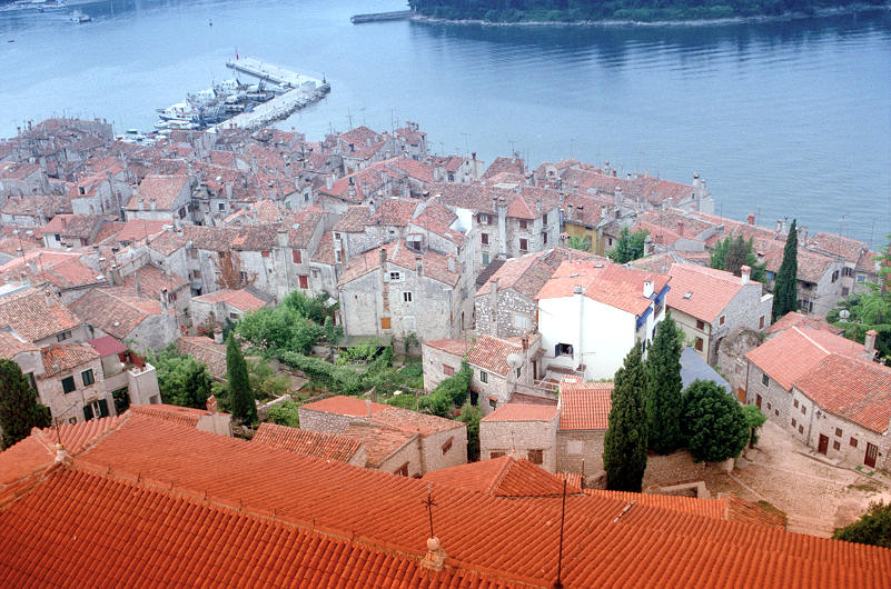 Ausblick vom Glockentum Rovinj's, hier wurde mir einem Blau- und einem Tabakfilter etwas nachgeholfen ;-)