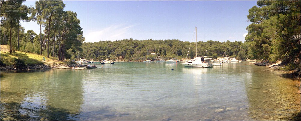 Panoramafotos von der Insel Losinj - die Bucht Krivica auf der Insel Losinj ist aufgrund ihrer geschützten Lage bei Skippern bekannt und beliebt